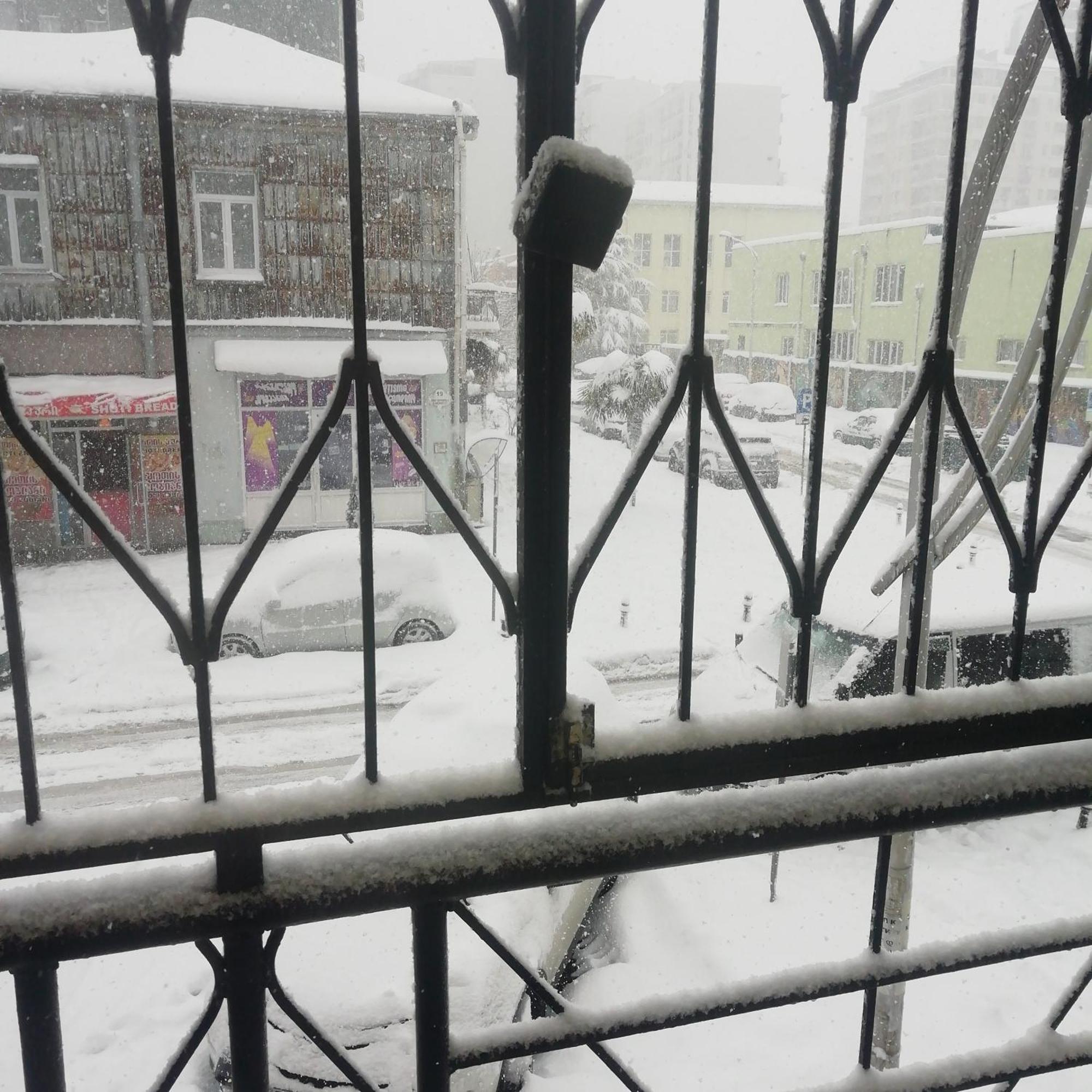Enjoy The Hostel Батумі Номер фото