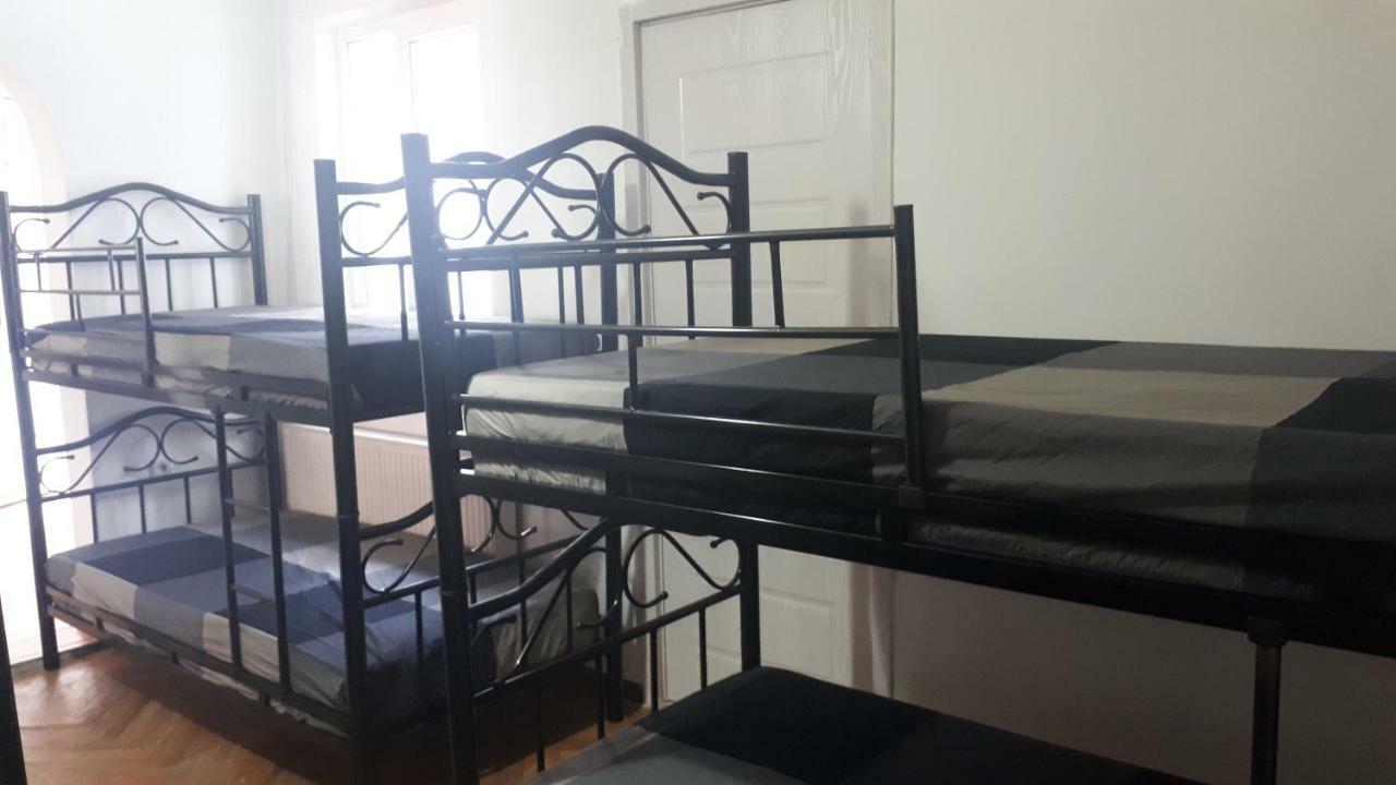 Enjoy The Hostel Батумі Екстер'єр фото