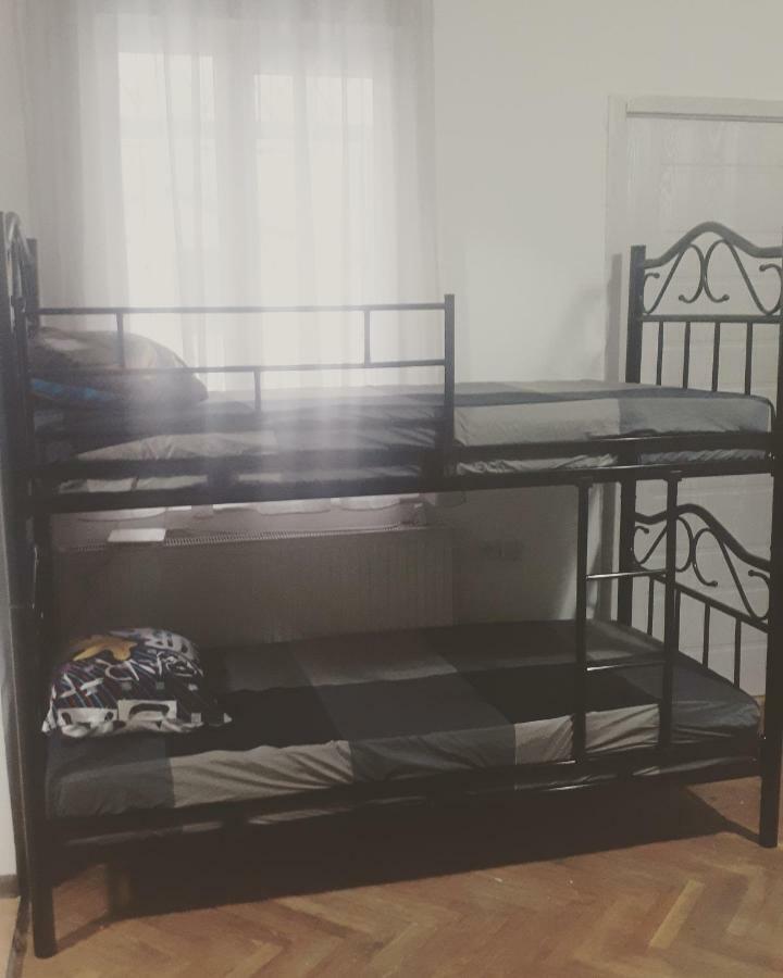 Enjoy The Hostel Батумі Екстер'єр фото