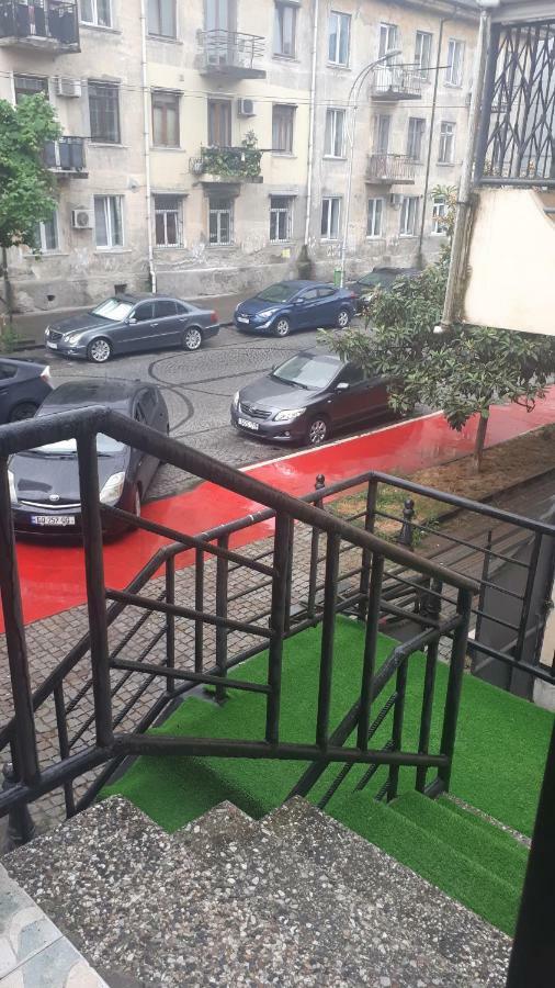 Enjoy The Hostel Батумі Екстер'єр фото
