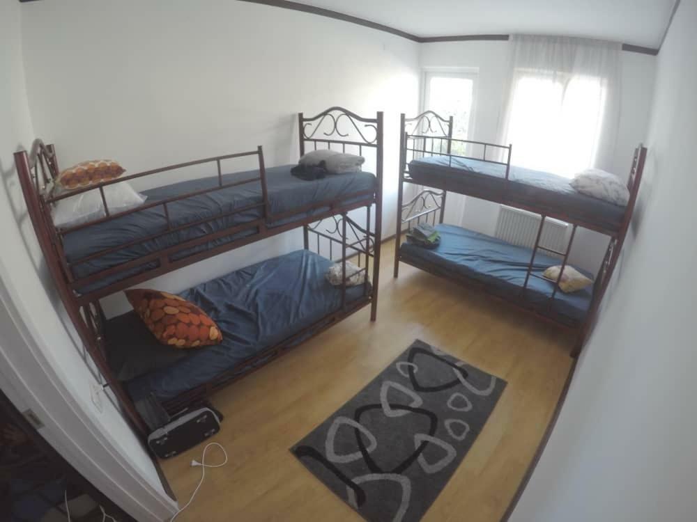 Enjoy The Hostel Батумі Номер фото