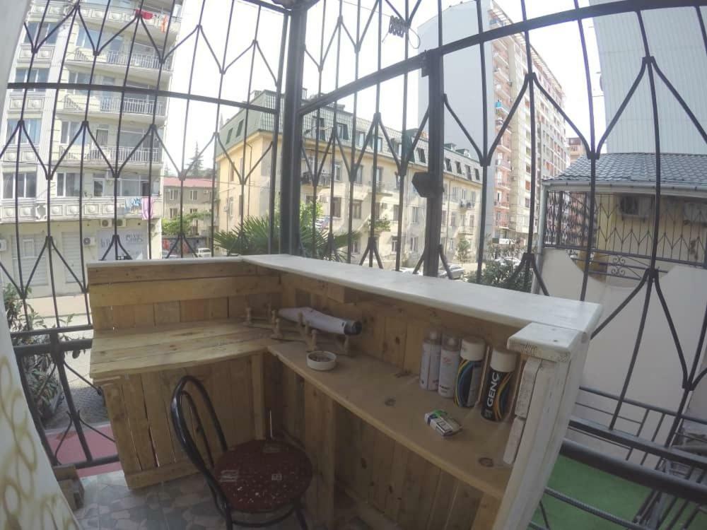 Enjoy The Hostel Батумі Екстер'єр фото